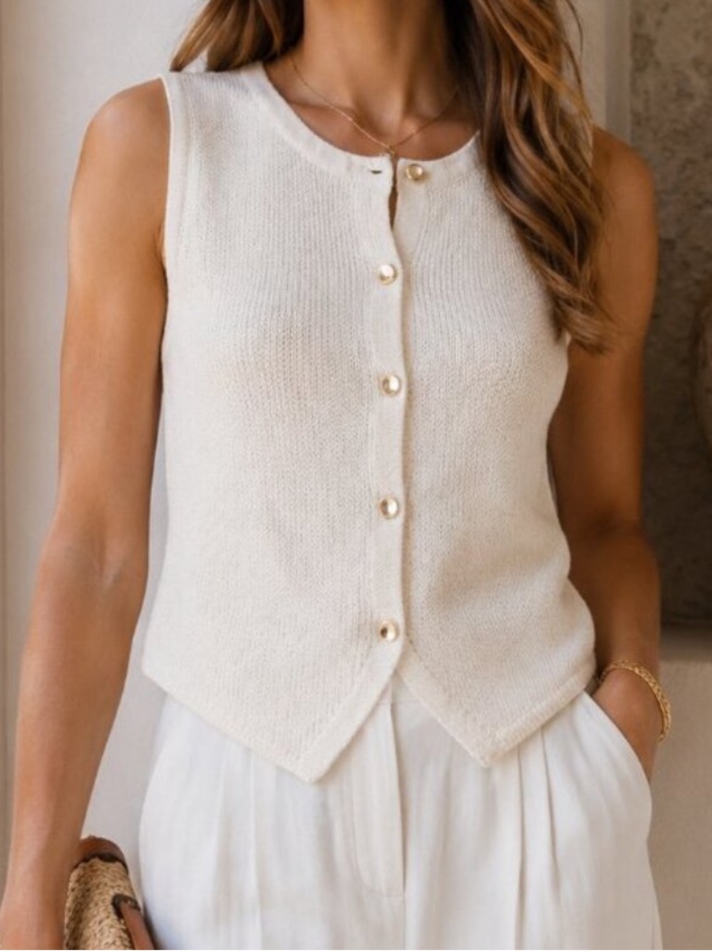 Song Of Style Cream Knit Vest Size Medium NEW Gold Tone Buttons Minimalist Chic